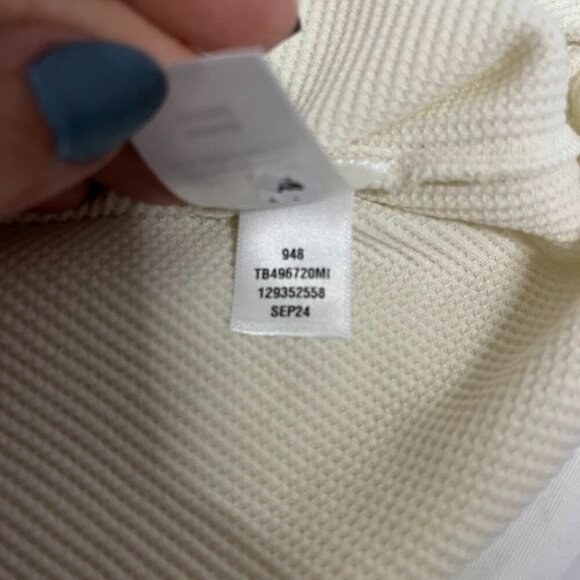 🤍 Treasure & Bond Waffle Thermal Crewneck – Size M – NWOT - Picture 6 of 8